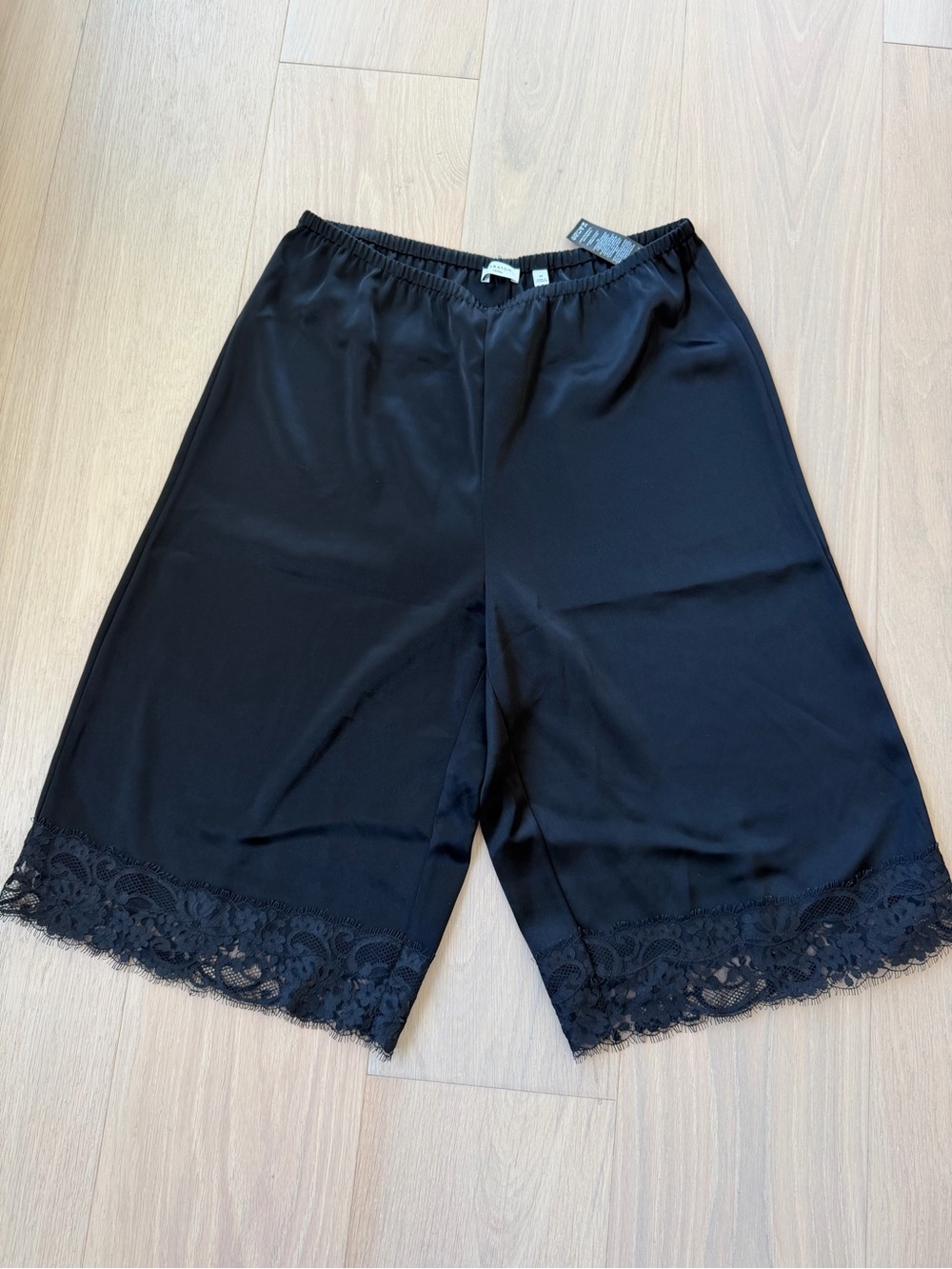 Aritzia shorts